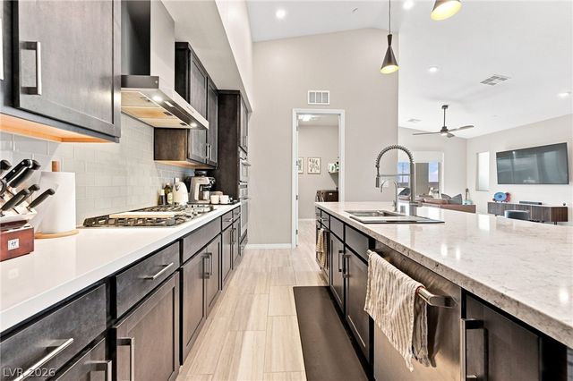 96 Sarabeth Street, Las Vegas, NV 89138