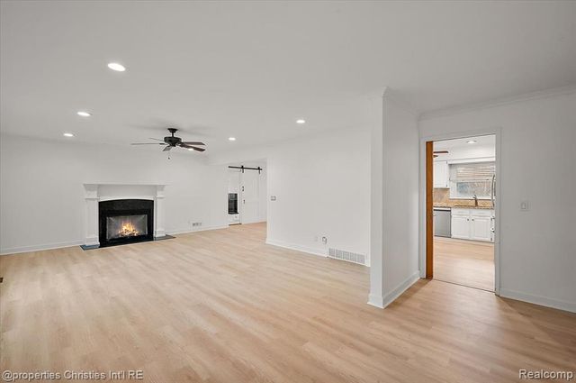 6386 Thorncrest Drive, Bloomfield Village, MI 48301