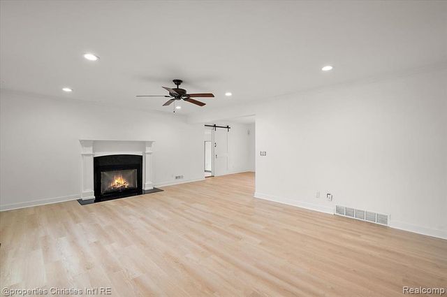 6386 Thorncrest Drive, Bloomfield Village, MI 48301