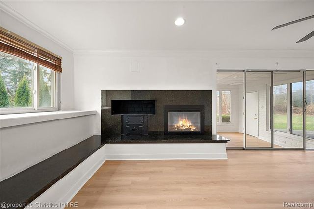 6386 Thorncrest Drive, Bloomfield Village, MI 48301