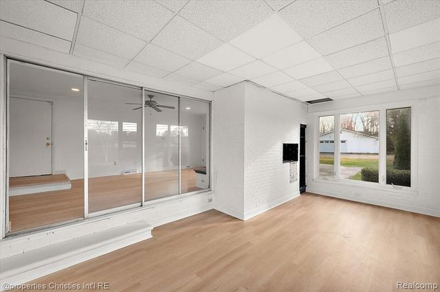 6386 Thorncrest Drive, Bloomfield Village, MI 48301