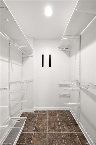 6386 Thorncrest Drive, Bloomfield Village, MI 48301