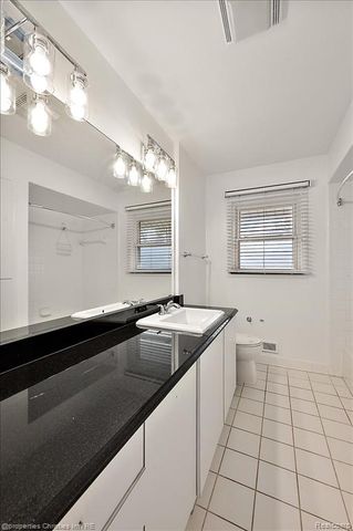 6386 Thorncrest Drive, Bloomfield Village, MI 48301