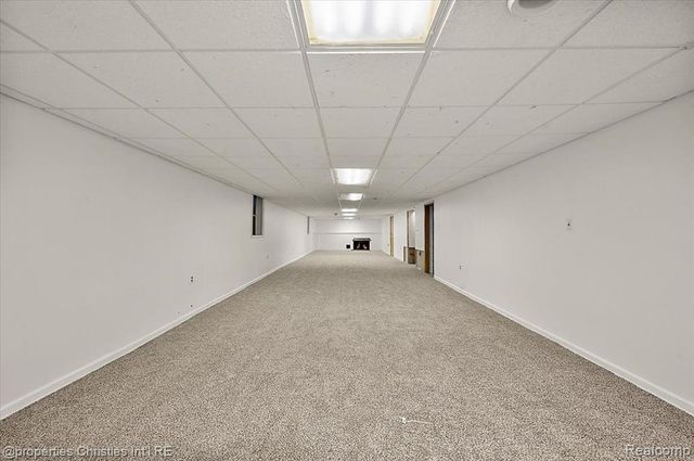 6386 Thorncrest Drive, Bloomfield Village, MI 48301