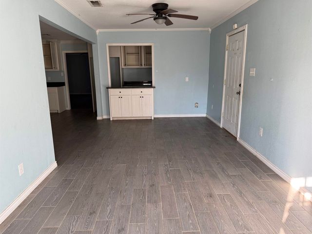 11 Cherrywood Circle, Marshall, TX 75672