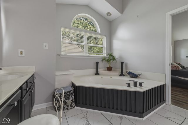 5855 Dapple Trace, Indianapolis, IN 46228