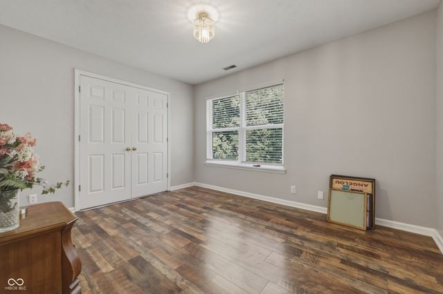 5855 Dapple Trace, Indianapolis, IN 46228