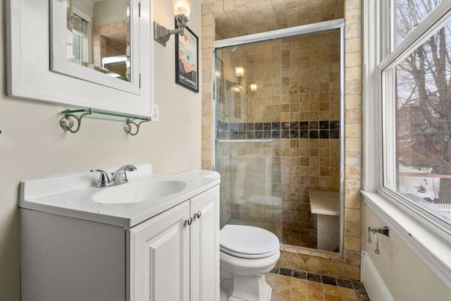 40 Cushing Ave 4, Boston, MA 02125