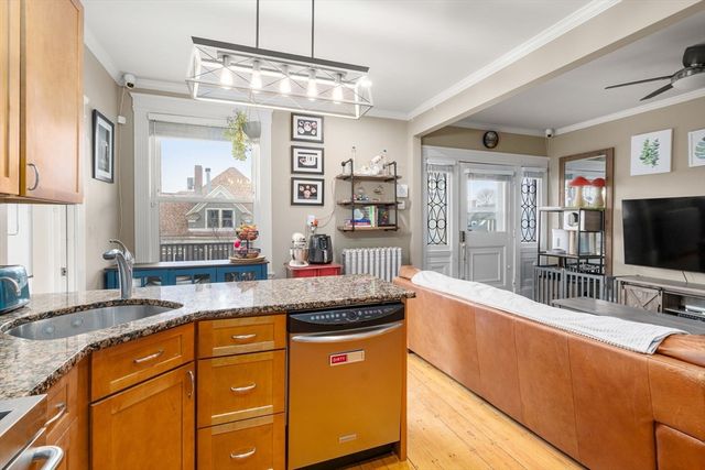 40 Cushing Ave 4, Boston, MA 02125