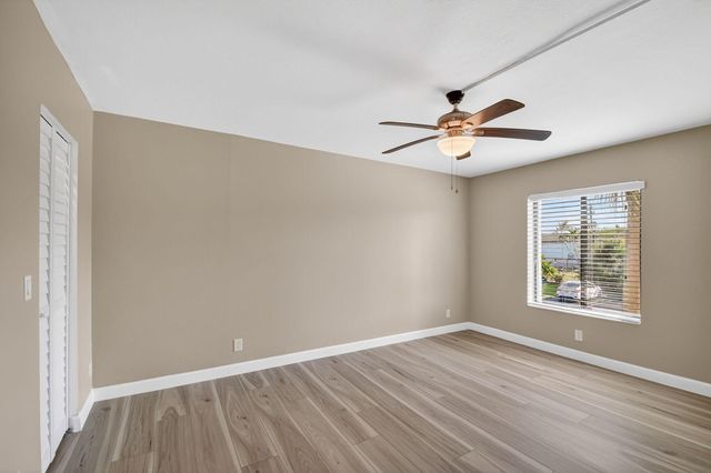 719 Sunny Pine Way D2, Greenacres, FL 33415