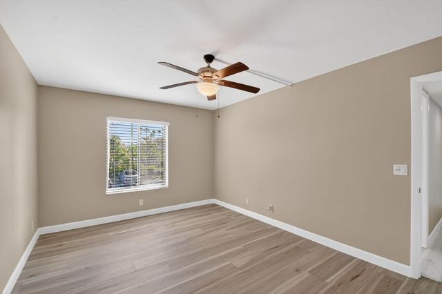 719 Sunny Pine Way D2, Greenacres, FL 33415