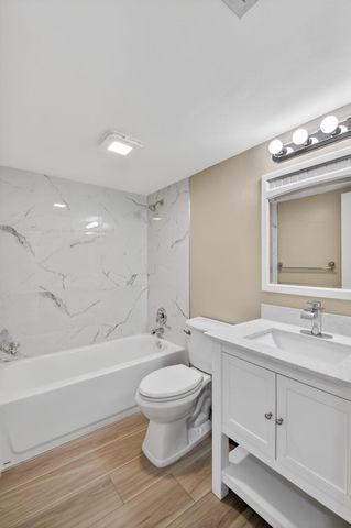 719 Sunny Pine Way D2, Greenacres, FL 33415