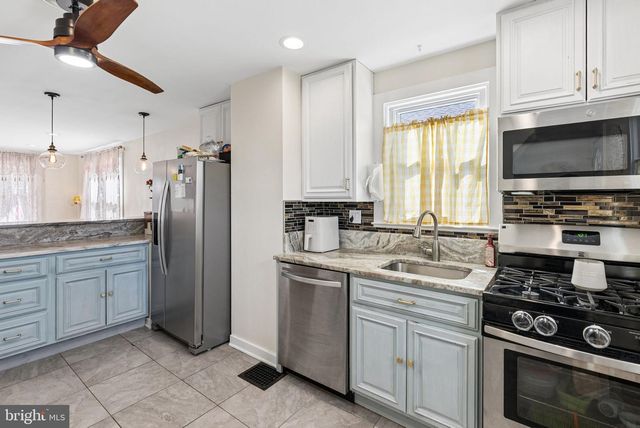 2716 MAPLE AVE, Parkville, MD 21234