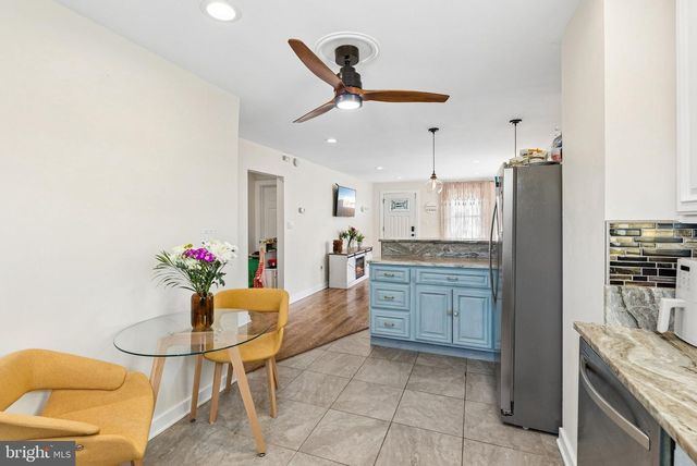 2716 MAPLE AVE, Parkville, MD 21234