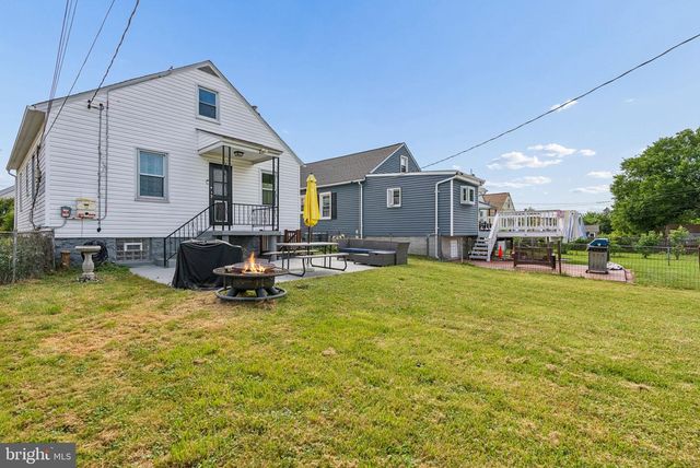 2716 MAPLE AVE, Parkville, MD 21234