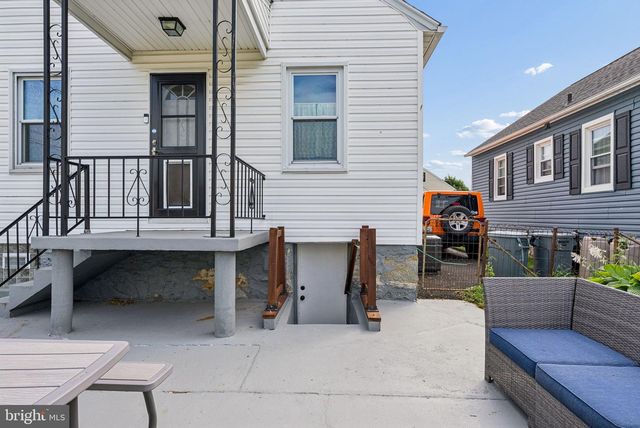 2716 MAPLE AVE, Parkville, MD 21234