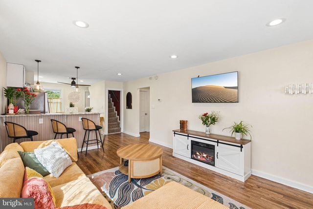 2716 MAPLE AVE, Parkville, MD 21234