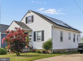 2716 MAPLE AVE, Parkville, MD 21234