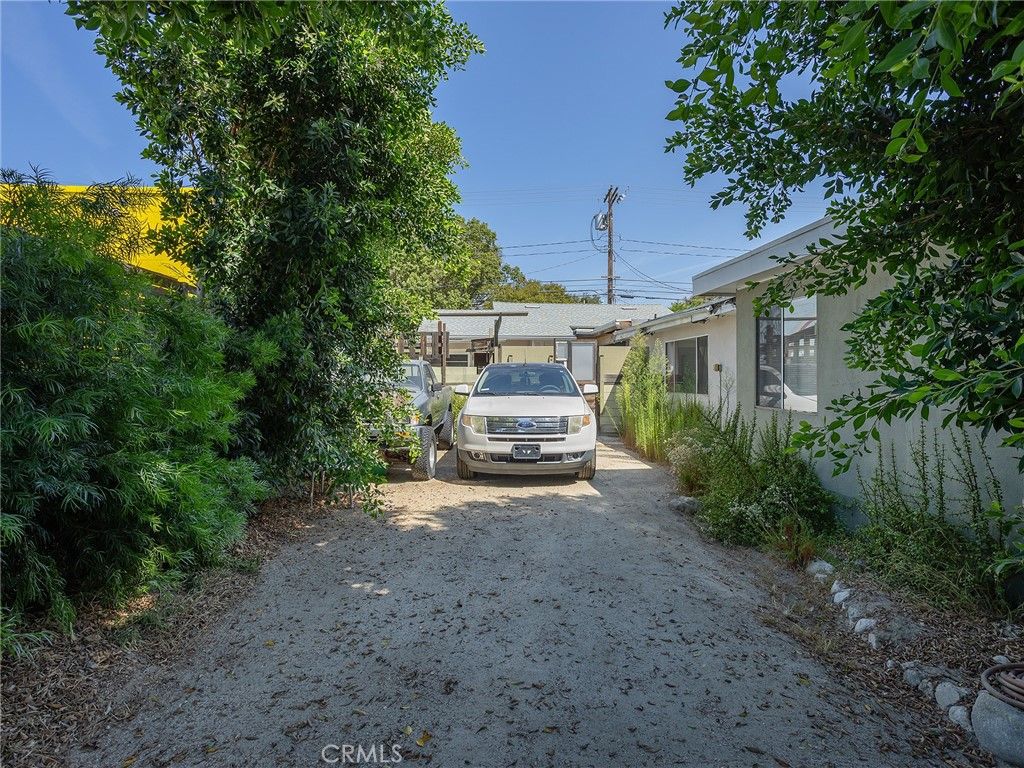1817 W Burbank Boulevard, Burbank, CA 91506 — photo 4