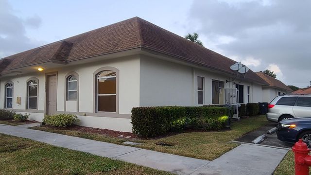 11975 Sturbridge Lane, Wellington, FL 33414