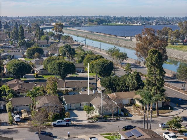 5022 Tasman, Huntington Beach, CA 92649