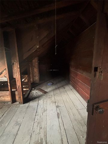 2255 Clairmount Street, Detroit, MI 48206