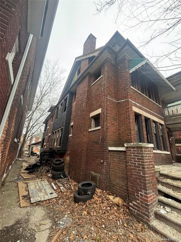 2255 Clairmount Street, Detroit, MI 48206
