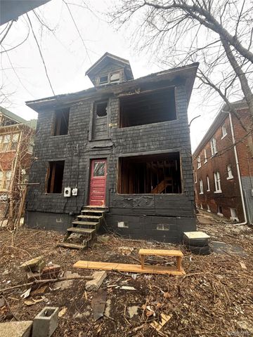 2255 Clairmount Street, Detroit, MI 48206