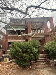 2255 Clairmount Street, Detroit, MI 48206