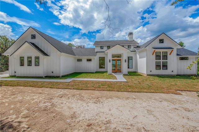 2201 High Meadows Trail, Franklin, TX 77856