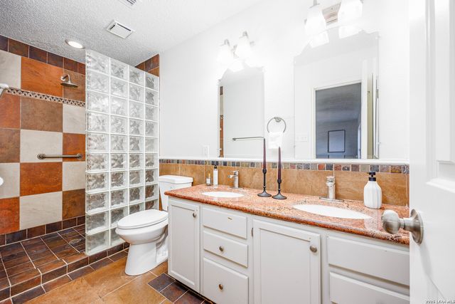 7414 Forest Stream, Live Oak, TX 78233