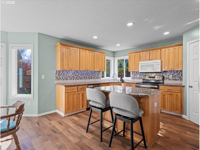 803 Nw 14TH Ave, Battle Ground, WA 98604