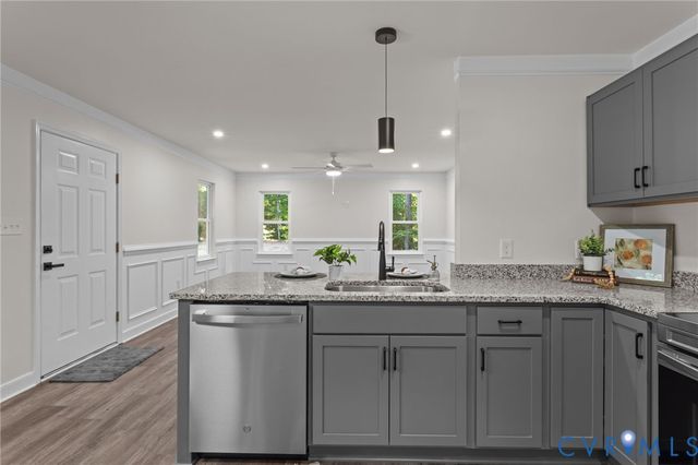 250 Wickham Ln, Bumpass, VA 23024