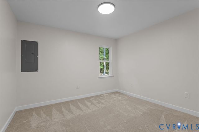 250 Wickham Ln, Bumpass, VA 23024