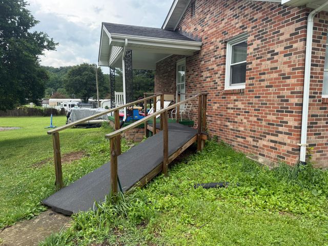1241 Flat Gap Road, Berea, KY 40403