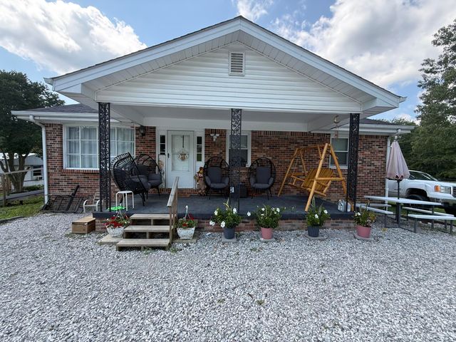 1241 Flat Gap Road, Berea, KY 40403