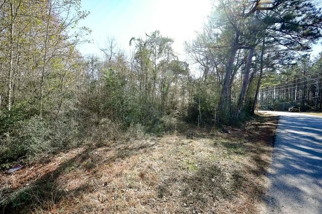 378 County Road 381, Cleveland, TX 77328