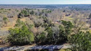 378 County Road 381, Cleveland, TX 77328