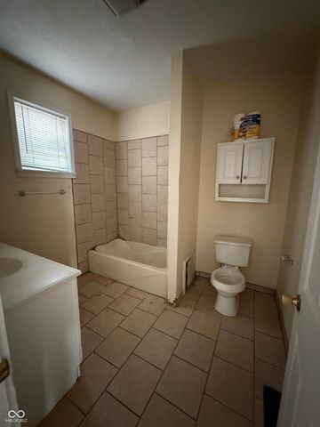 231 N Summit Street, Indianapolis, IN 46201