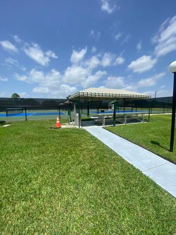 5186 GOLFVIEW Court 1913, Delray Beach, FL 33484