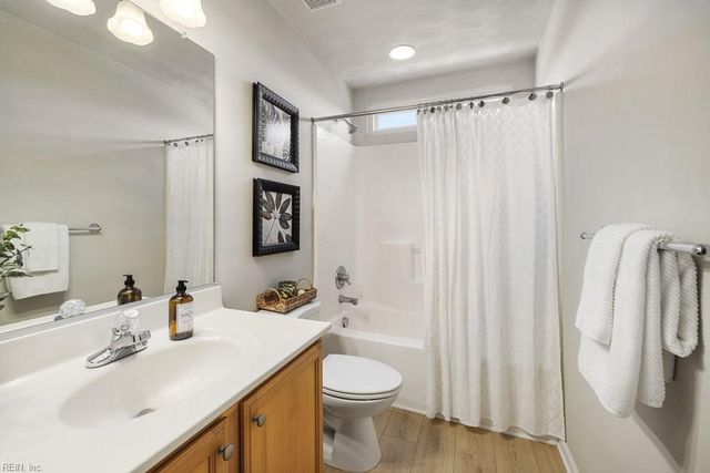 5505 Taylors Walke LN, Virginia Beach, VA 23462