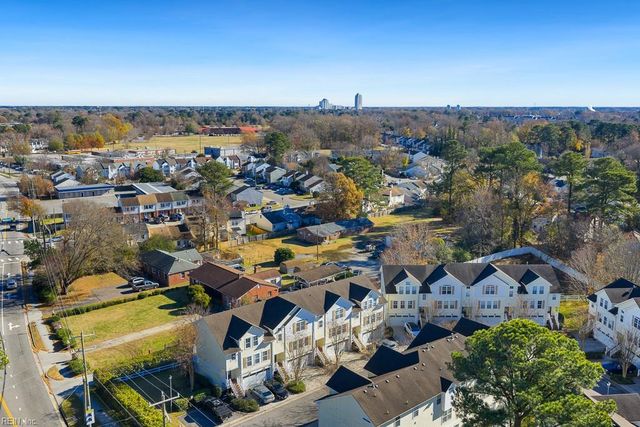 5505 Taylors Walke LN, Virginia Beach, VA 23462