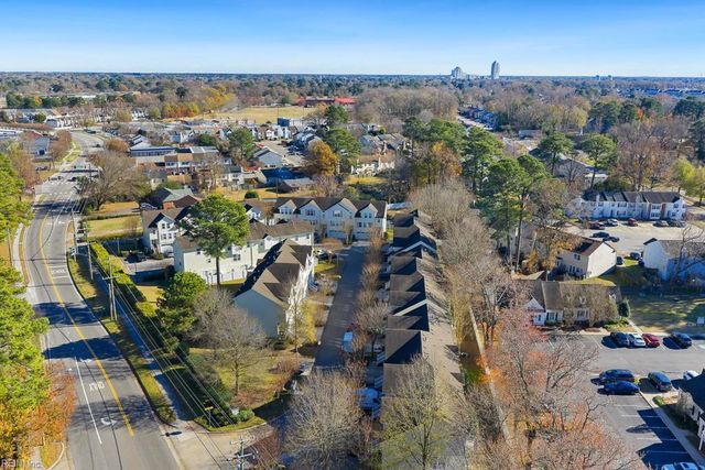 5505 Taylors Walke LN, Virginia Beach, VA 23462