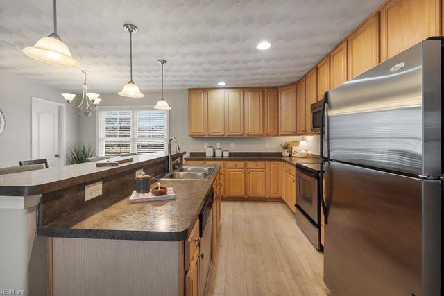 5505 Taylors Walke LN, Virginia Beach, VA 23462