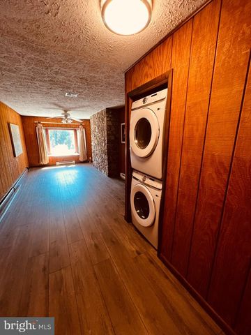 425 BEECHCROFT RD, Winchester, VA 22601