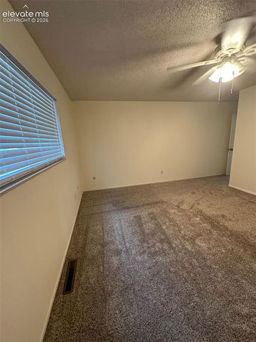 2127 Broadmoor Road Circle, Colorado Springs, CO 80906