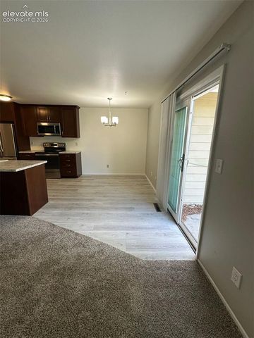 2127 Broadmoor Road Circle, Colorado Springs, CO 80906