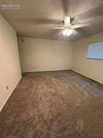 2127 Broadmoor Road Circle, Colorado Springs, CO 80906