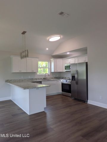 5005 Nebraska Street, Bay Saint Louis, MS 39520