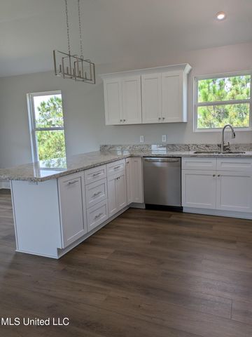 5005 Nebraska Street, Bay Saint Louis, MS 39520